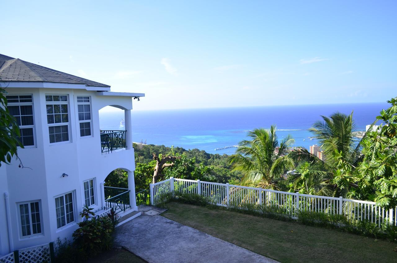 Pink Rock Inn Bed And Breakfast Ocho Rios Exterior foto